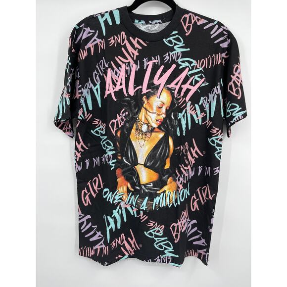 Aaliyah One In A Million Black Graphic TShirt Short Sleeve Large NEW Unisex - Picture 9 of 10